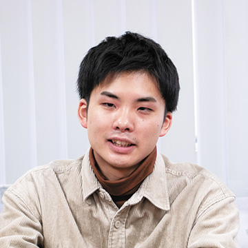 板場 優さん