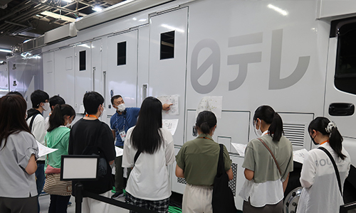 東京ドーム見学イベントの風景