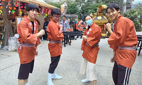 白山神社祭礼の様子